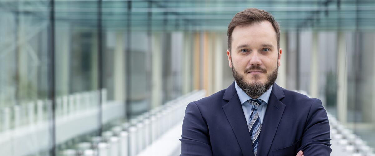 dr Mateusz Ziemblicki z Zakładu Prawa Europejskiego UwB