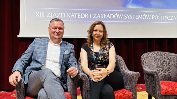 Udział prof. Artura Olechno i prof. Elżbiety Kużelewskiej w XIII Zjeździe Katedr i Zakładów Systemów Politycznych