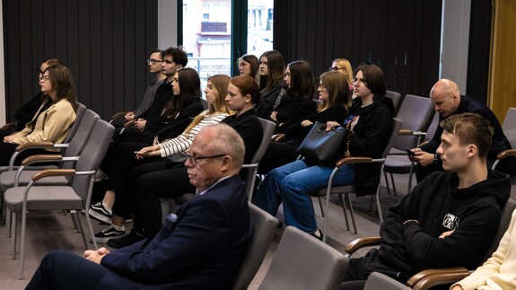Studenci Wydziału Prawa Uniwersytetu w Białymstoku z wizytą w Urzędzie Marszałkowskim Wojew&oacute;dztwa Podlaskiego