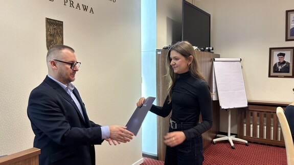 Dyplomy dla studentów najbardziej zaangażowanych w działalność wydziałowych kół naukowych