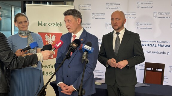 Rektor Uniwersytetu w Białymstoku i Marszałek Wojew&oacute;dztwa Podlaskiego podpisali list intencyjny w sprawie wspierania inicjatywy utworzenia w Białymstoku pełnomocnika terenowego Rzecznika Praw Obywatelskich