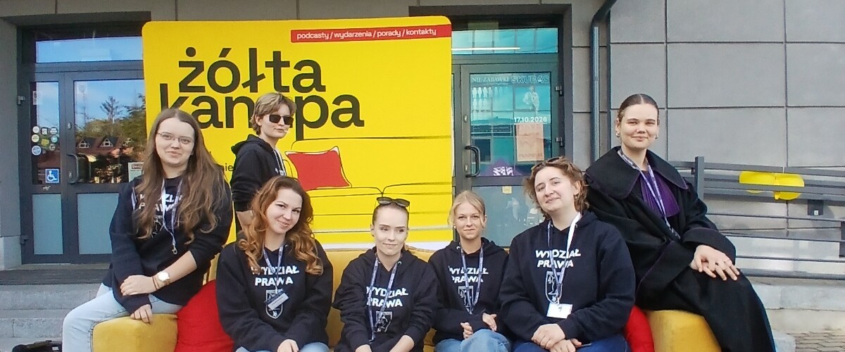 Wydział Prawa UwB na Dniu Żółtej Kanapy