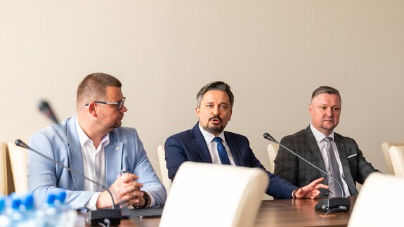 Spotkanie w formule okrągłego stołu pt.: &bdquo;Prawo blisko obywatela - Punkt RPO na Wydziale Prawa UwB jako przestrzeń wsp&oacute;łpracy, edukacji i dobrej administracji&rdquo; na Wydziale Prawa UwB (foto: Bartłomiej Gawron)