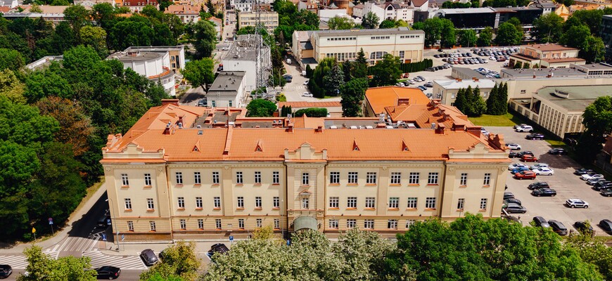 Komunikat na temat dostępności budynku Wydziału Prawa UwB w okresie wakacyjnym (lipiec – sierpień 2026 r.)