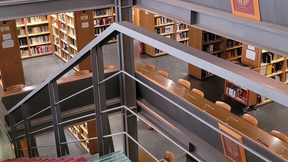 Biblioteka na Uniwersytecie Panteion w Atenach
