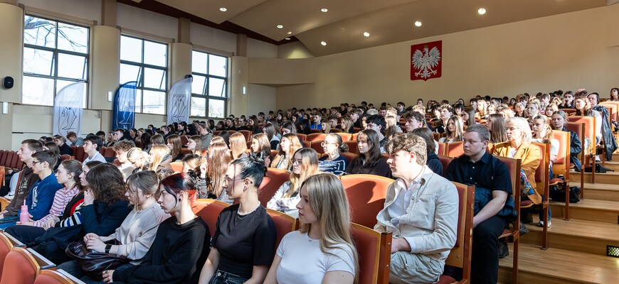 Setki uczniów szkół ponadpodstawowych na Dniu Otwartym Wydziału Prawa UwB 2026