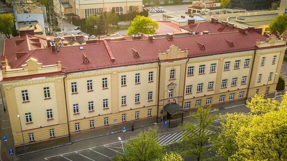 Informacja na temat dostępności do budynku Wydziału Prawa UwB