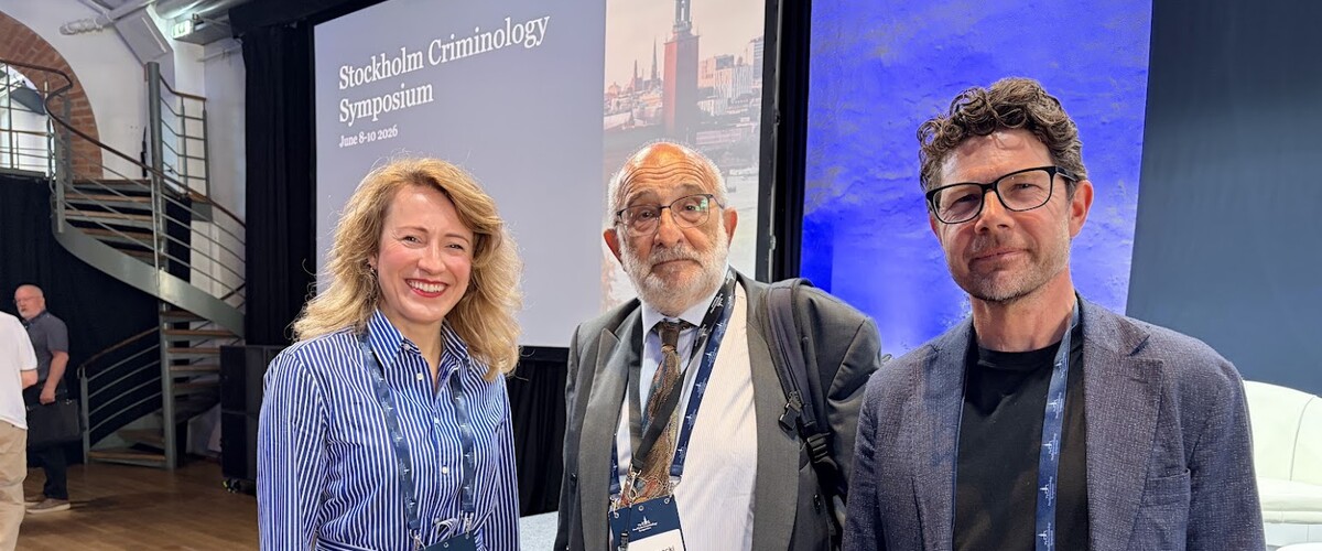 od lewej: dr Emilia Jurgielewicz-Delegacz, prof. Jerzy Sarnecki - współprzewodniczący kapituły Stockholm Prize in Criminology, dr Mats Ramstedt